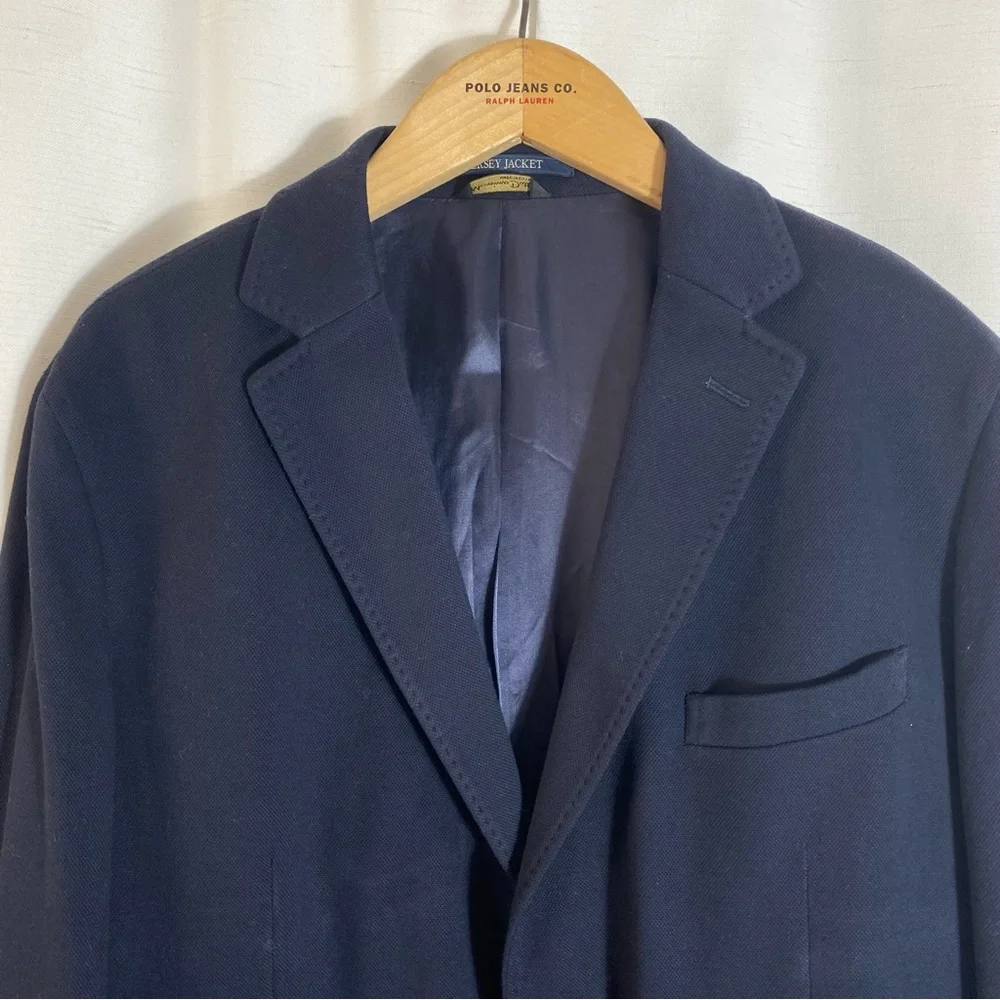 Massimo Dutti Men's Navy Blazer Size 48